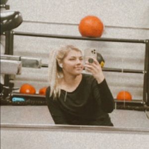 Meet your Posher, Olya